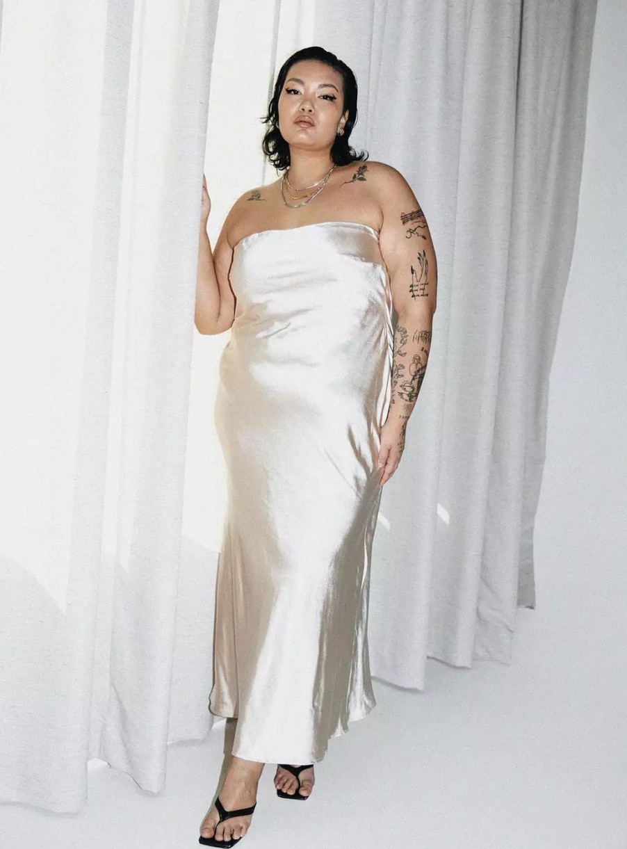 Maxi & Midi Dresses * | Princess Polly Curve Haley Maxi Dress Champagne Curve